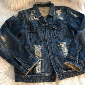VINTAGE DENIM JACKET